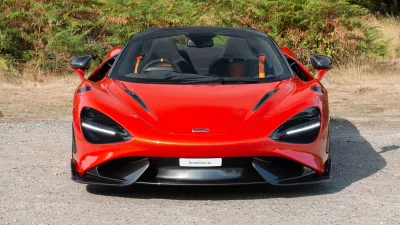 765LT Spider